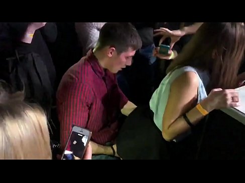 ❤️ රුසියානු රාත්‍රී සමාජ ශාලාවක සැබෑ ලිංගිකත්වය. 18 හැවිරිදි රුසියානු තරුණියක් ගුද මාර්ගයේ සහ යෝනි මාර්ගයේ රාත්‍රී සමාජ ශාලාවක කෙලවා ඇත ❤  ලිංගිකත්වය si.mypornpics.ru ❤